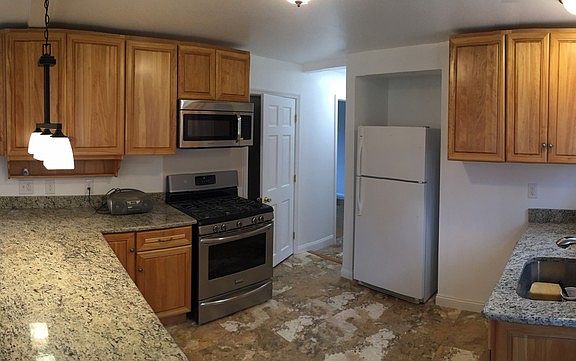 2nd image of 23 S Stuyvesant Dr