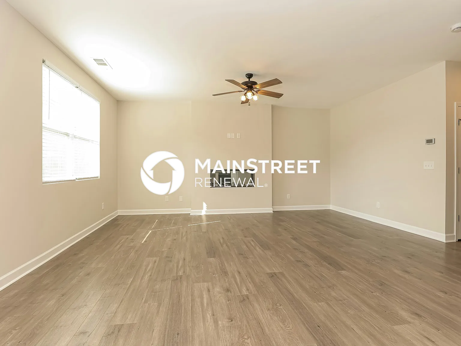 4205 Bomeadows Dr — Photo 2