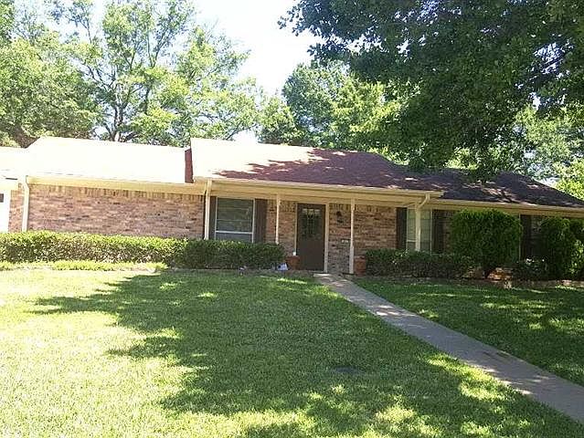 1st image of 1817 Shenandoah Ct N