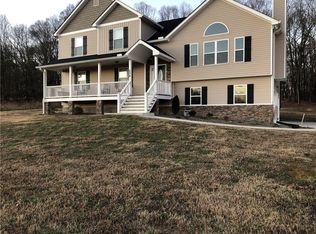 236 Burnt Hickory Ln, Calhoun, GA 30701