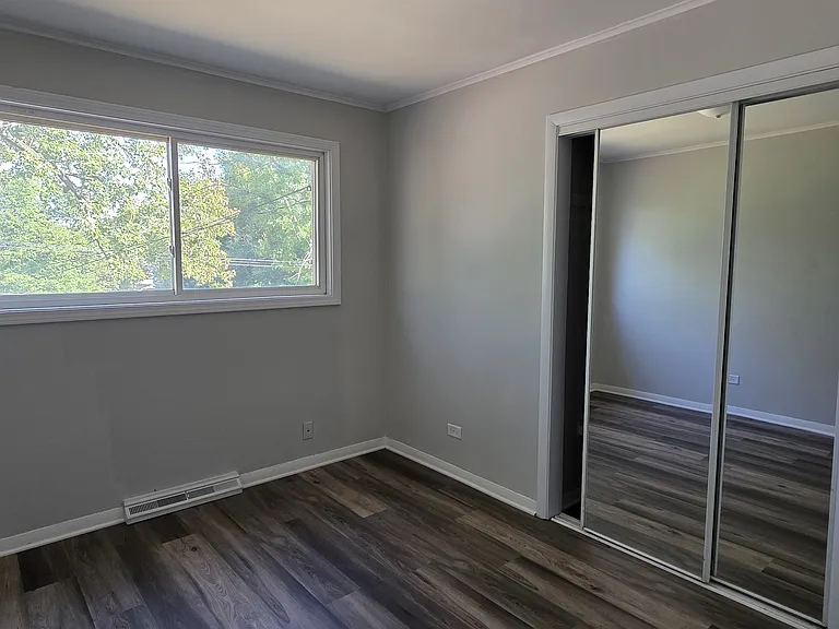 1439 S Highland Ave — Photo 9