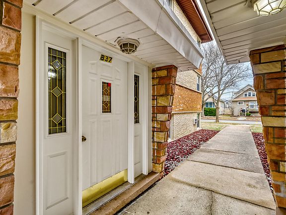 2nd image of 837 Lathrop Ave APT 2E