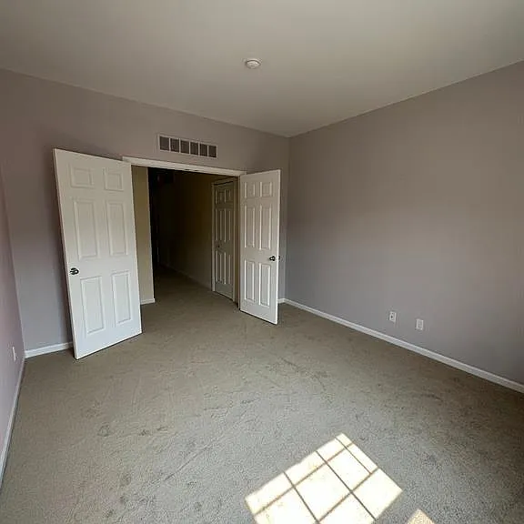 2156 Pinecroft Dr — Photo 16