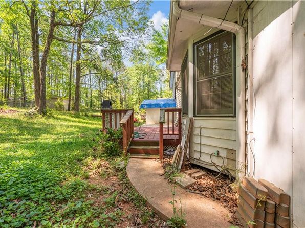 488 Russell Rd, Lawrenceville, GA 30043