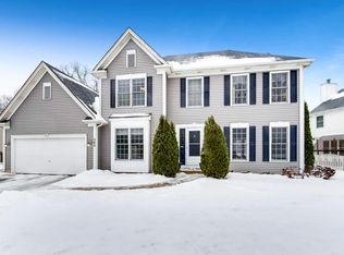 502 Sharon Ln, North Aurora, IL 60542