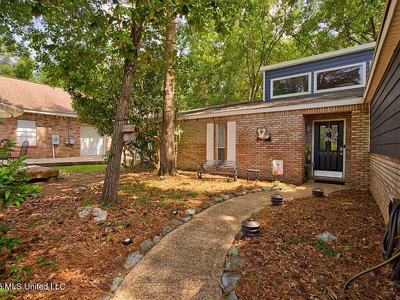 2nd image of 6553 Alakoko Dr