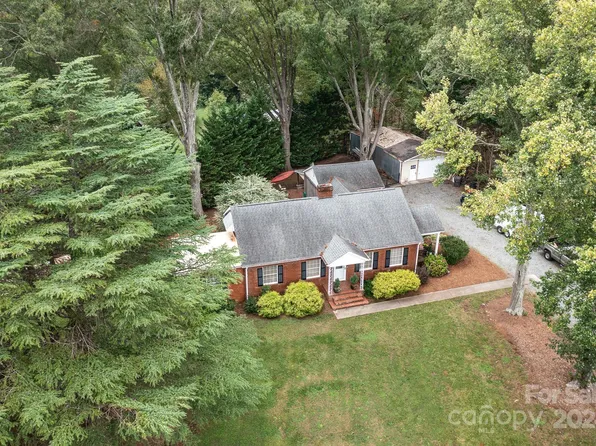 7401 Beatties Ford Rd, Charlotte, NC 28216