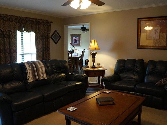 2nd image of 1105 Resimont Cv