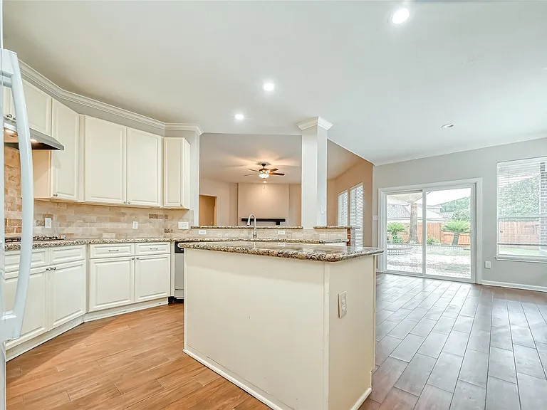 22011 Windmill Bluff Ln — Photo 15