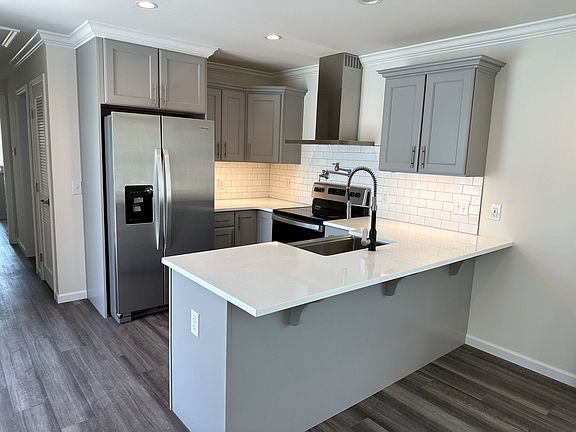 4th image of 2544 Herons Walk #Fanni9