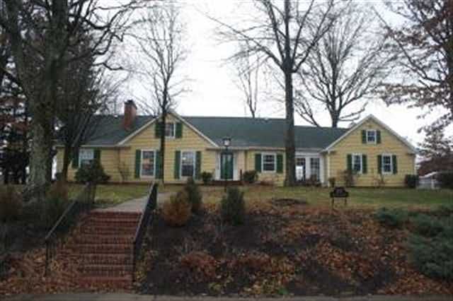 2nd image of 119 Walton Ave