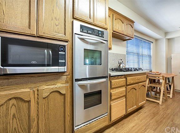 3rd image of 2850 W Elmlawn Dr