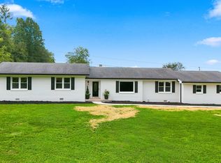 394 Cedar St, Mountain City, TN 37683
