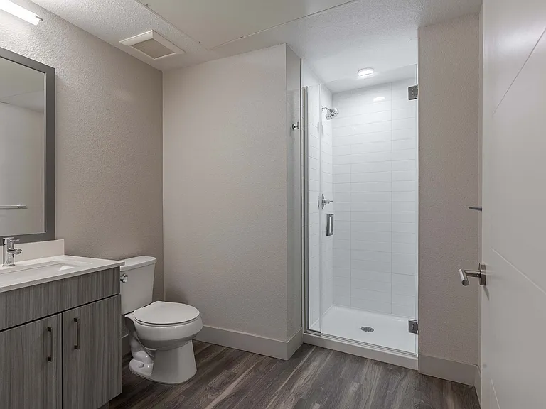 Encore Evans Station Apartments — Photo 36