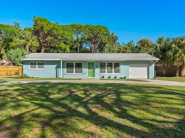 1323 Asturia Way S, Saint Petersburg, FL 33705