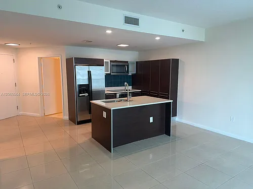 1900 N Bayshore Dr #1707 Photo 1