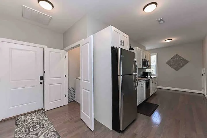 903 Saluda Lake Rd #B — Photo 4