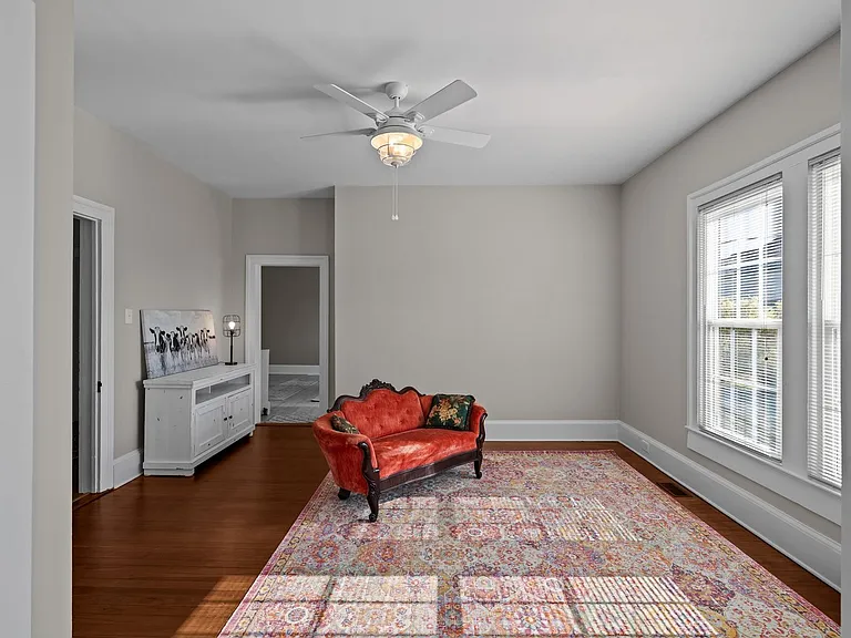 110 N Church St — Photo 25