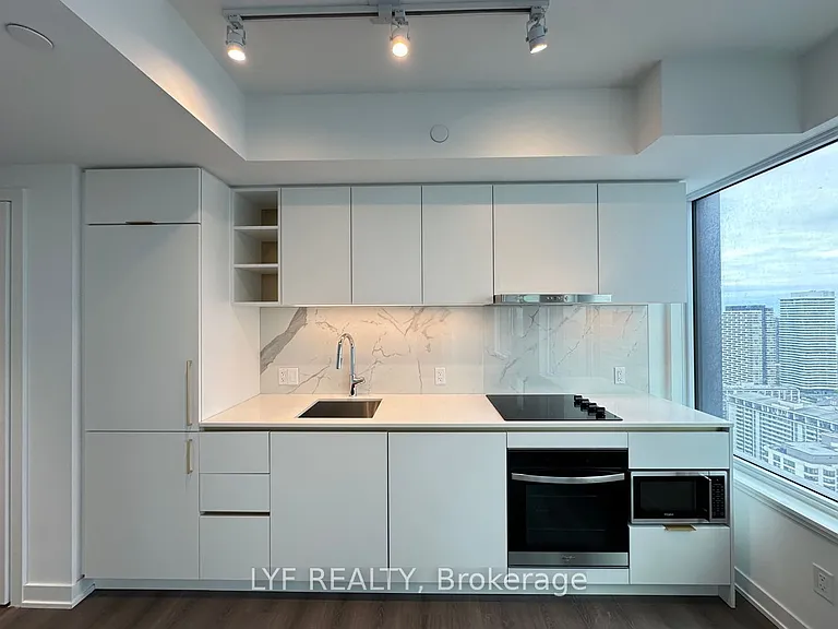 8 Wellesley St W #4015 — Photo 4