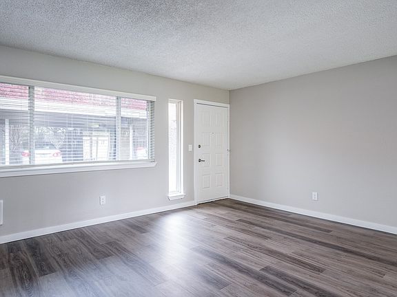 3rd image of 9550 SW Washington Dr APT 3