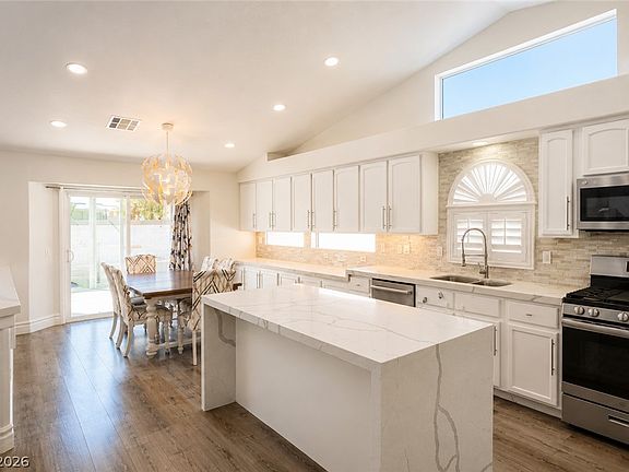 4th image of 9682 Driftwood Island Ct