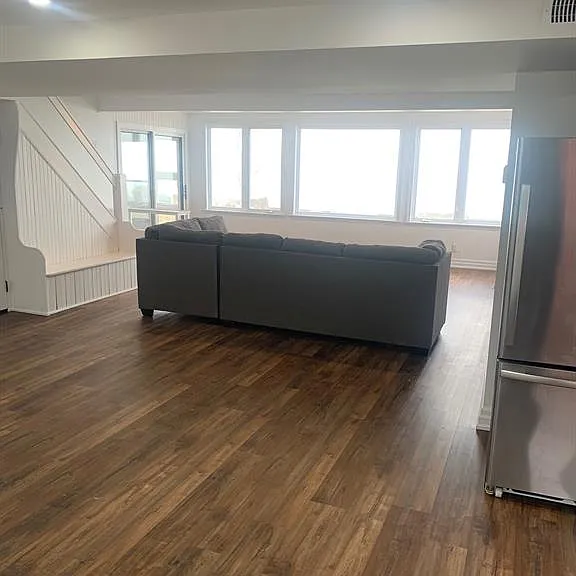 441 Lakeside Dr — Photo 11