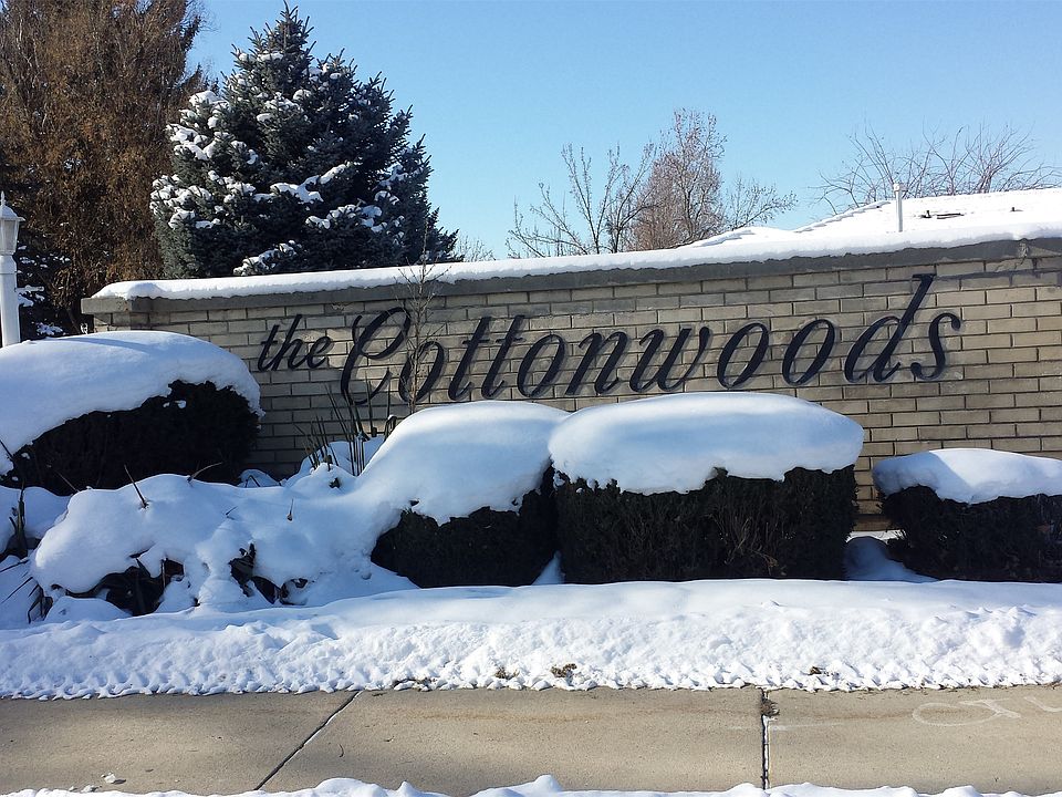 THE COTTONWOODS