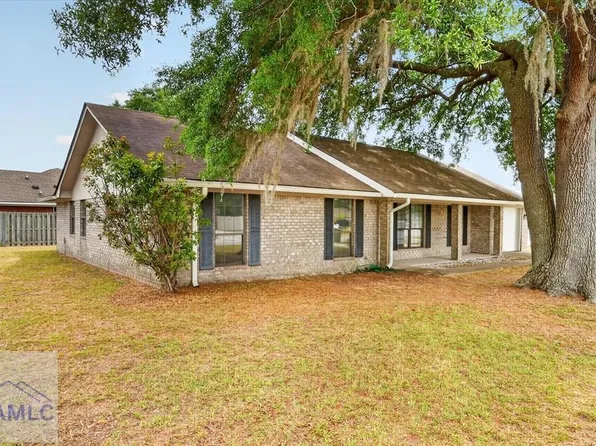 1420 Coalition Cir, Hinesville, GA 31313