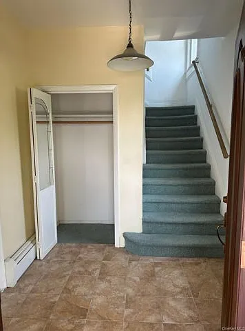 61 Walnut St #UPPER — Photo 2