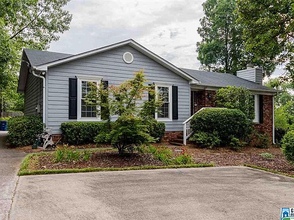 3rd image of 223 Cambo Dr