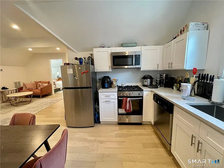 84 Lawrence St #3 — Photo 3