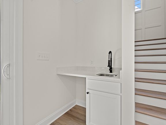 3rd image of 2426 Park St. #A