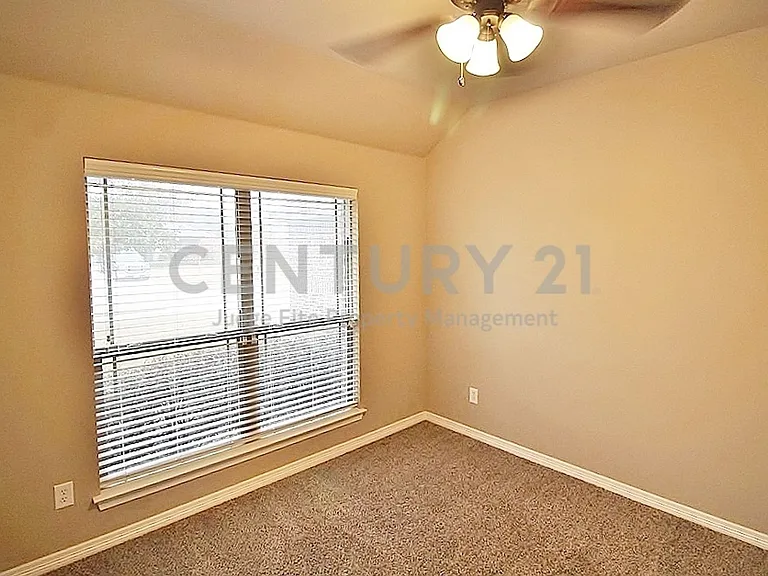122 Sierra Dr — Photo 19