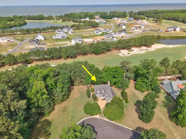 4 Inkberry Ct, Cape Charles, VA 23310