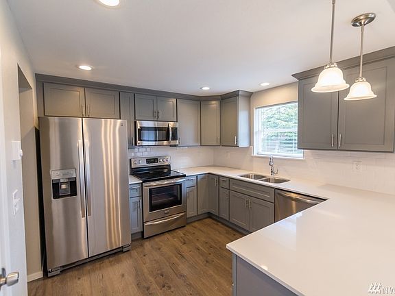 5th image of 21719 50th Ave E