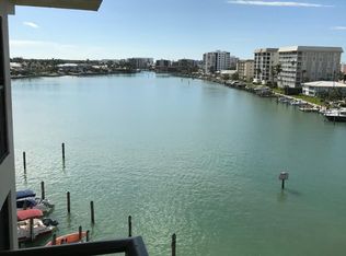222 Harbour Dr APT 611, Naples, FL 34103