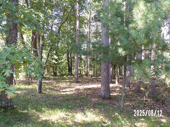 4th image of 1087 E Queens Way
