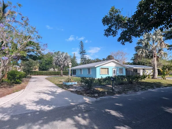 1097 NE Kubin Ave, Jensen Beach, FL 34957