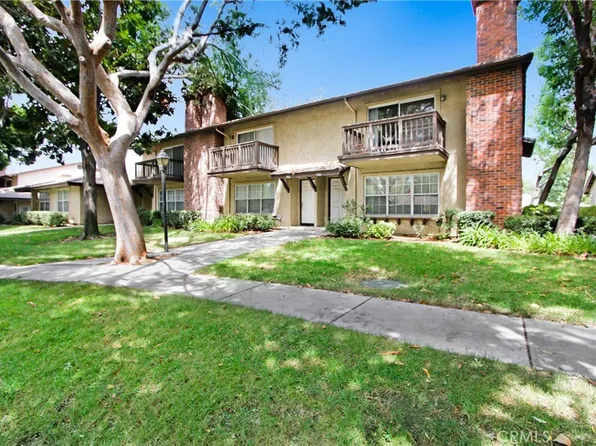 946 S Glendora Ave, Glendora, CA 91740