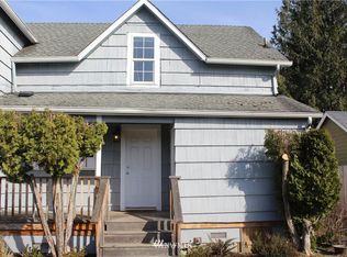 2050 Roosevelt Ave APT B, Enumclaw, WA 98022