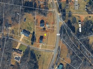 1452 Brookstone Ct, Lincolnton, NC 28092