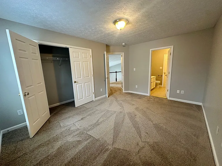 9215 Eminence Ct — Photo 21