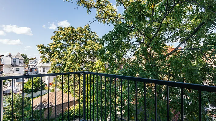 Rented by Nooklyn NYC LLC | media 8