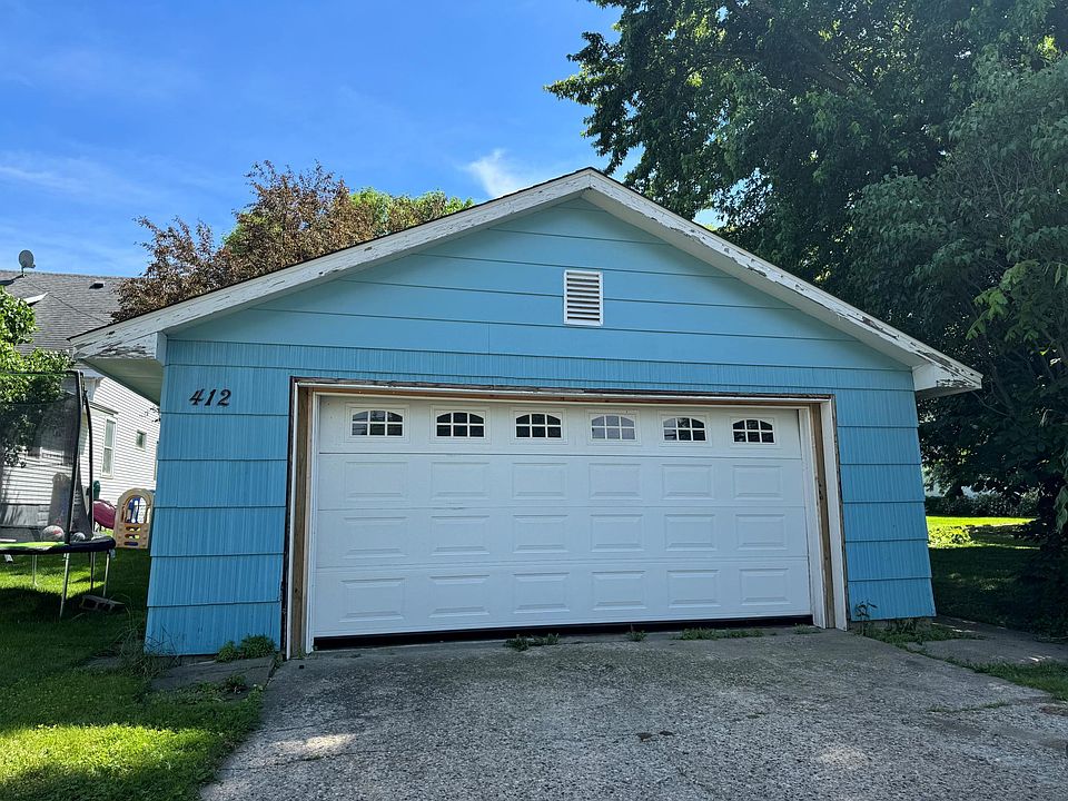 1st image of 412 Gunderson Blvd