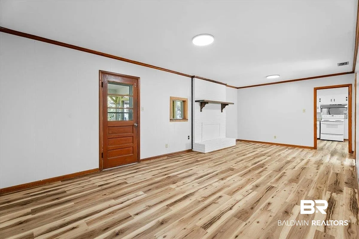 3 bed, 2.0 bath, 1663 sqft, $1,850 — Photo 4