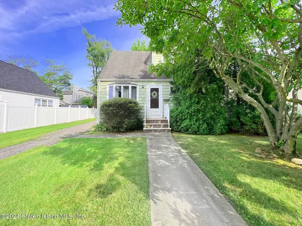 438 King St, Staten Island, NY 10312