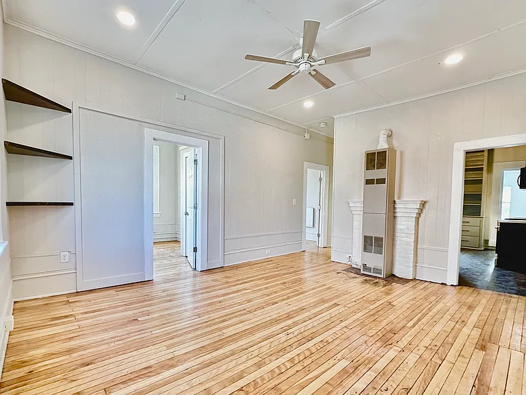 26 E Spring St #D — Photo 6