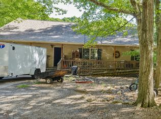 1990 Hewell Rd NW, Dewy rose, GA 30634