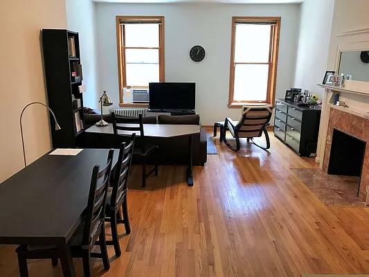 Rented by Joe Gotham LTD | media 24