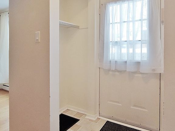 5th image of 2662 Moncton Rd #A